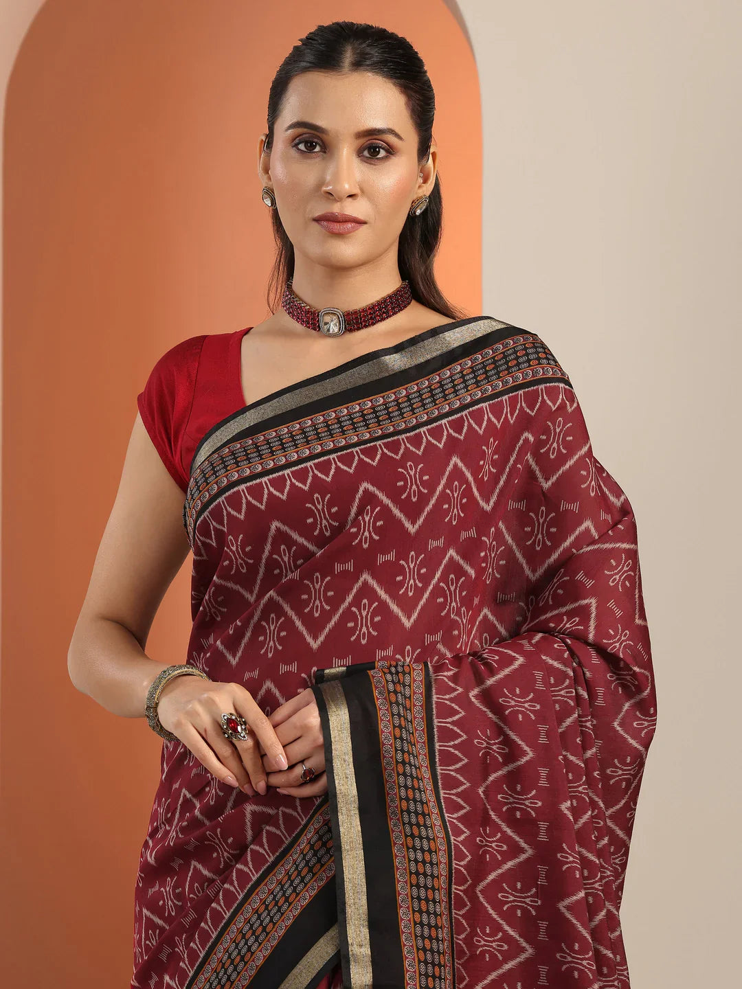 Maroon Printed Cotton Blend Saree With Unstitched Blouse Piece