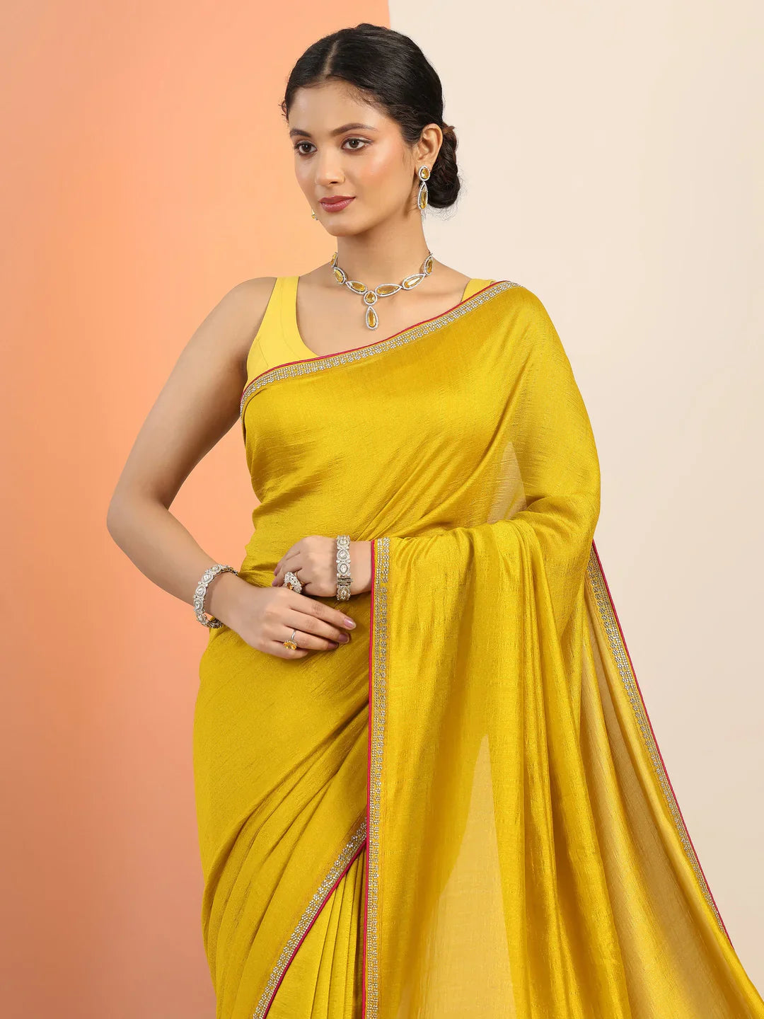Mustard Solid Silk blend Saree With Unstitched Blouse Piece