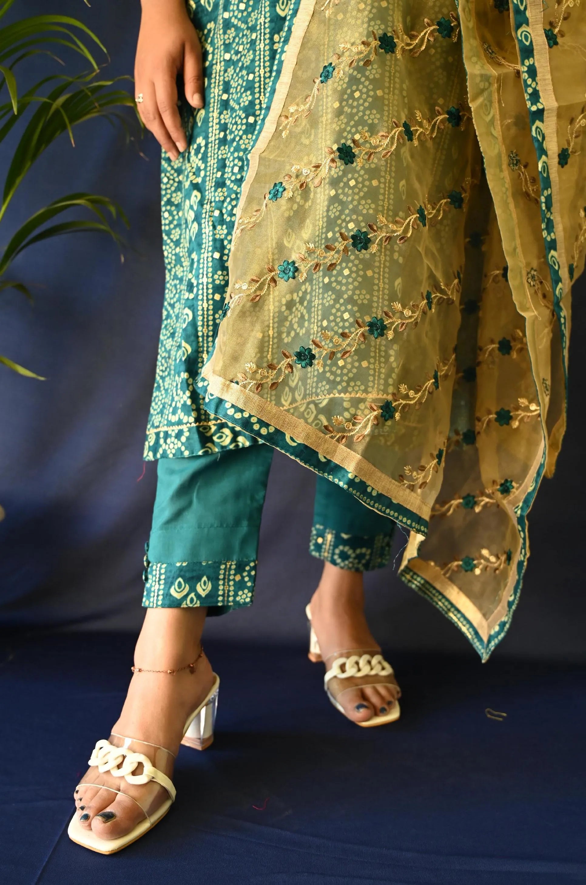 Bandhej Cotton suit with Dupatta