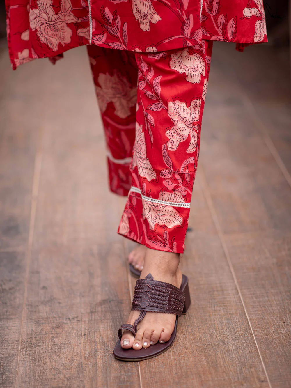 Suta Red Cotton Kurta Set