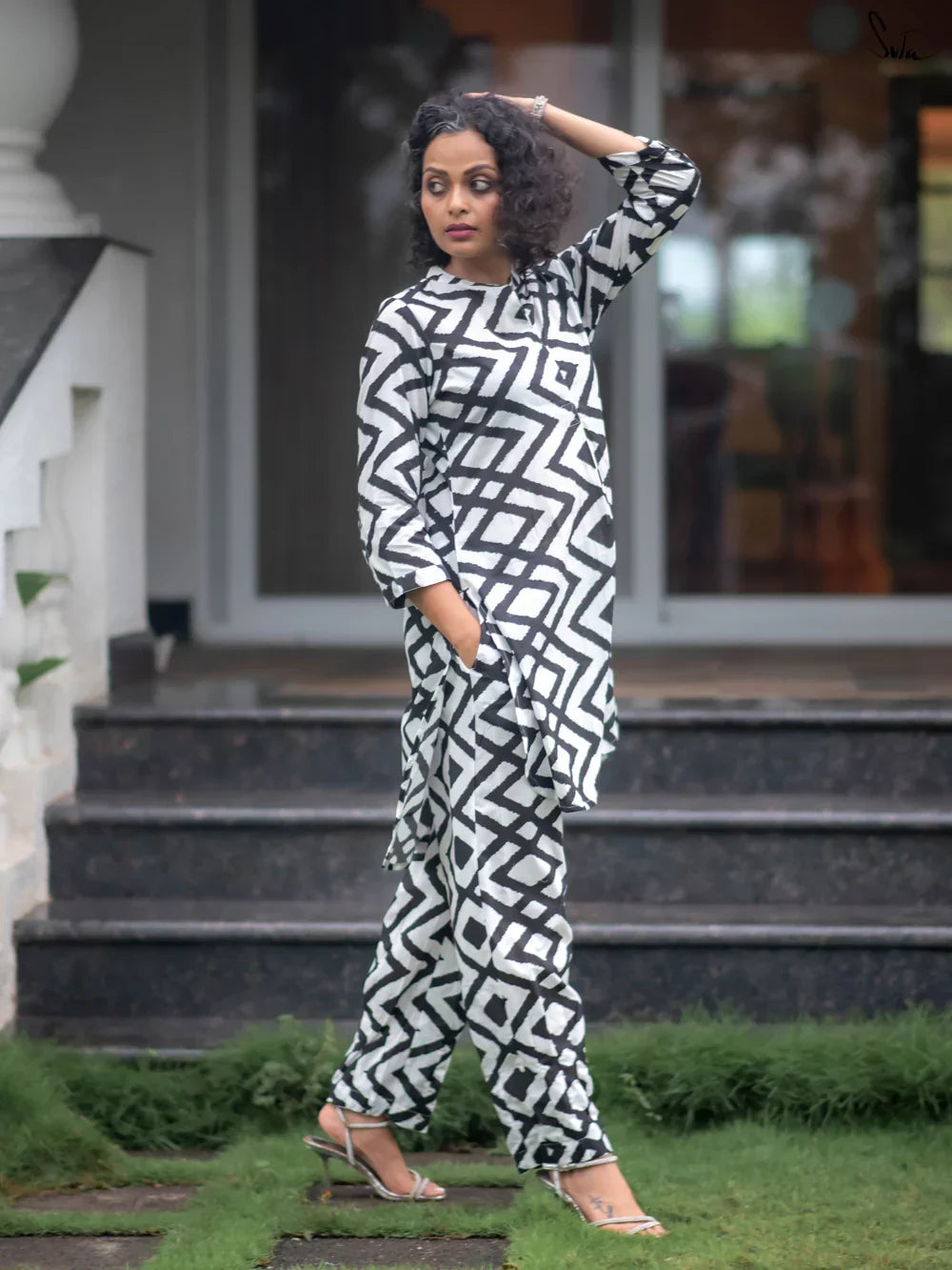 Suta White Cotton Kurta Set