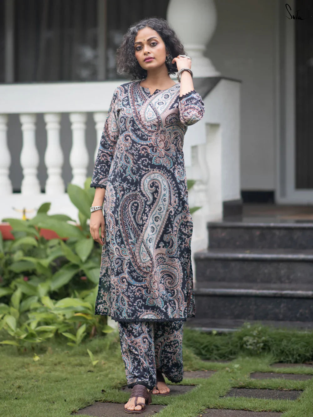 Suta Black Cotton Kurta Set