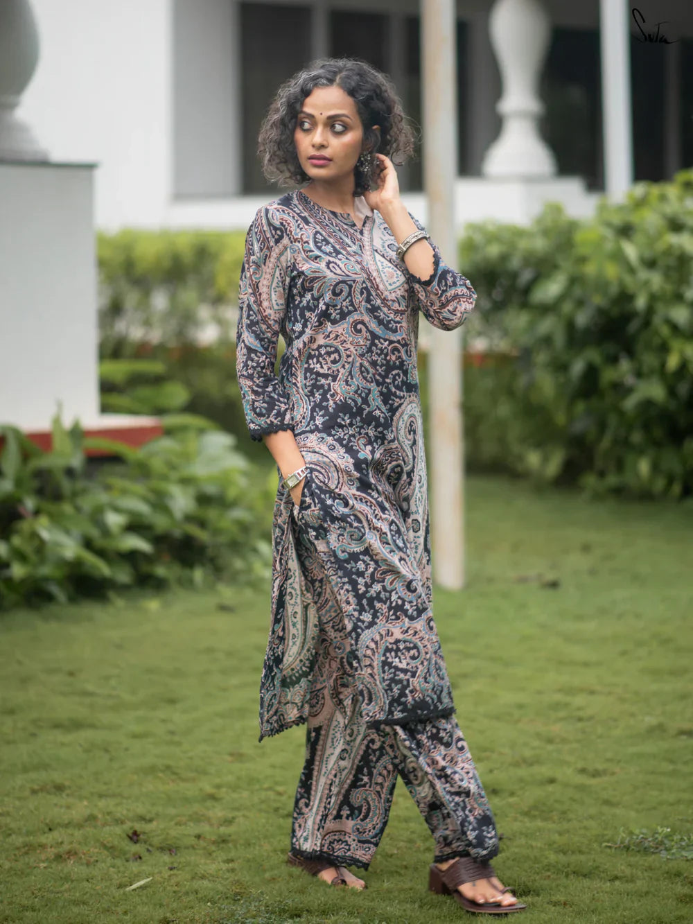 Suta Black Cotton Kurta Set