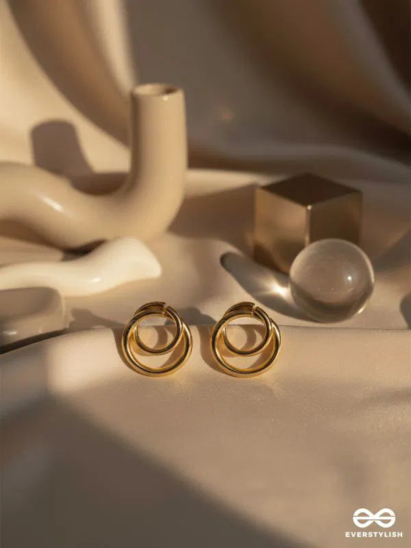 The Golden Intertwined Circles - Casual Daily-wear Studs