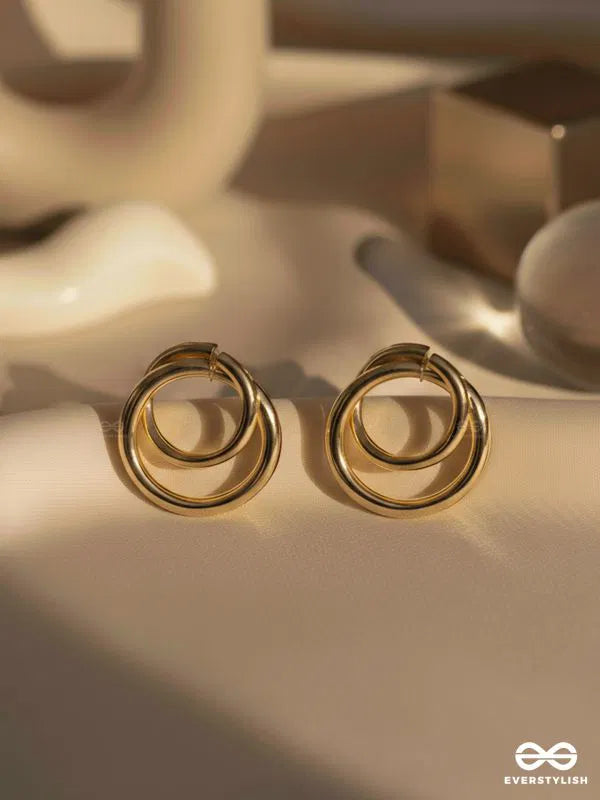 The Golden Intertwined Circles - Casual Daily-wear Studs